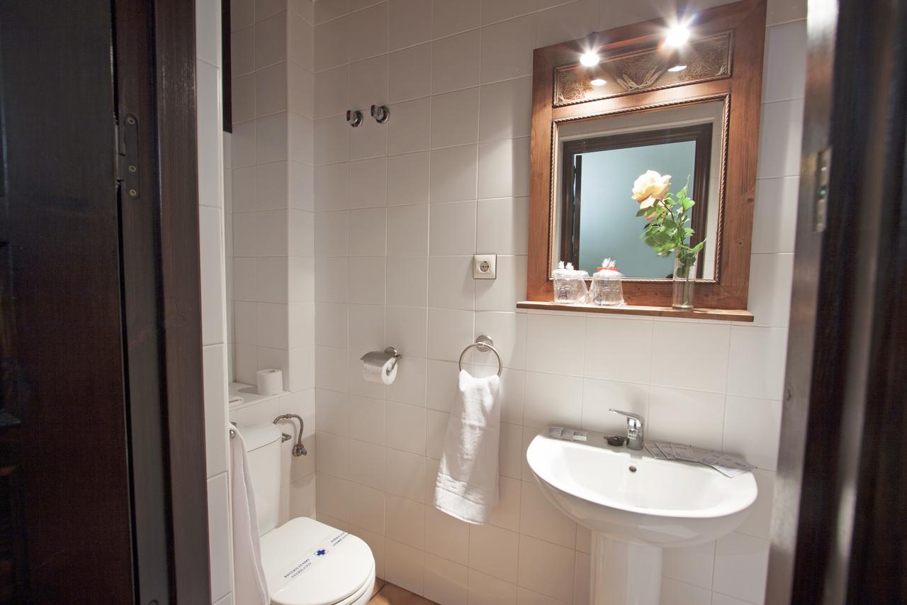 Hotel Puerta De La Sierra Puerto Serrano Luaran gambar